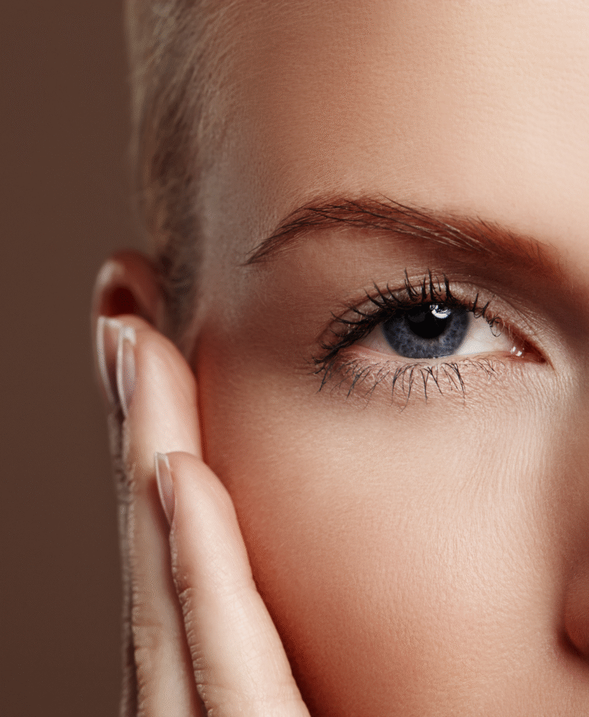woman with lash lift - luxury lash services in Dallas